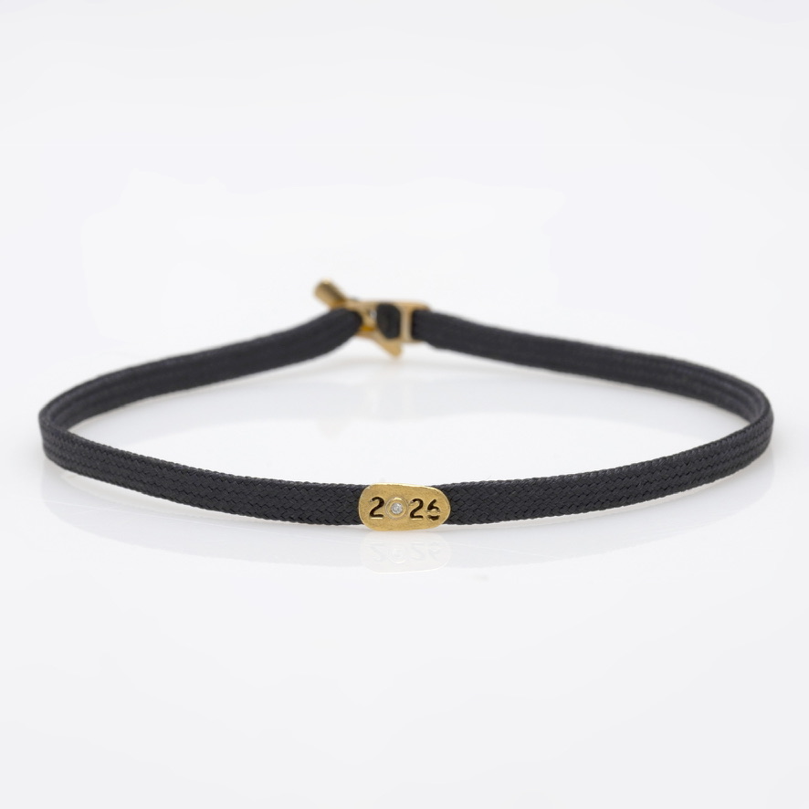 "The Classic" Ασημένιο Γούρι Βραχιόλι 2026