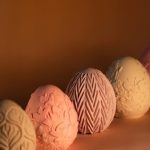 "Αυγά με ανάγλυφα σχέδια"